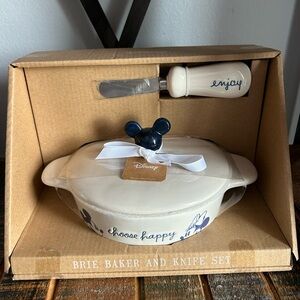 Rae Dunn Disney Mickey & Minnie CHOOSE HAPPY Brie Baker & ENJOY Knife Set NEW